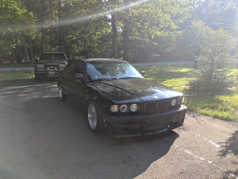 Illustration for article titled At $6,500, Are You Bold Enough to Buy This Blown 1988 BMW 750iL?